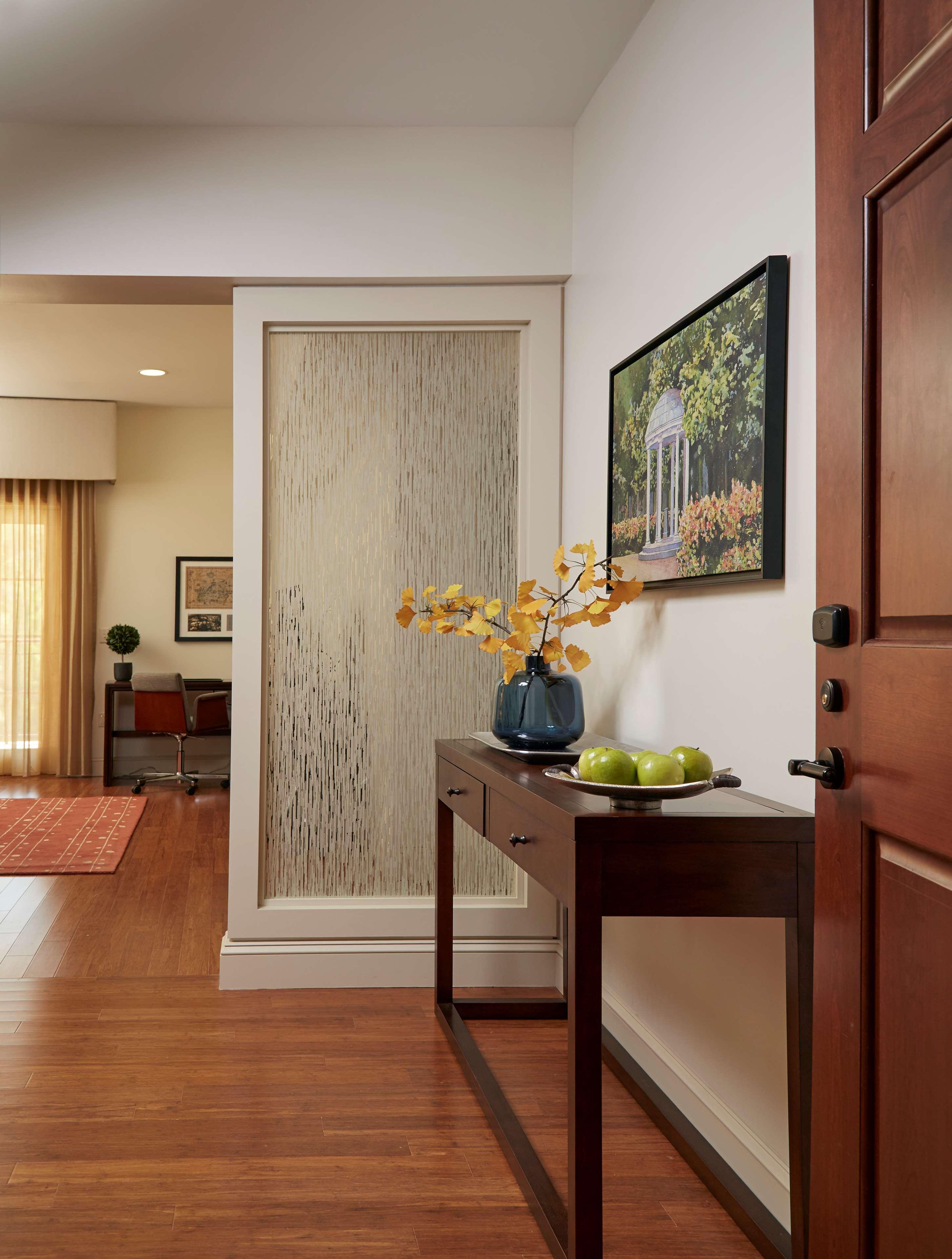 Rizzo Center, A Destination By Hyatt Hotel แชเปิลฮิลล์ ภายนอก รูปภาพ