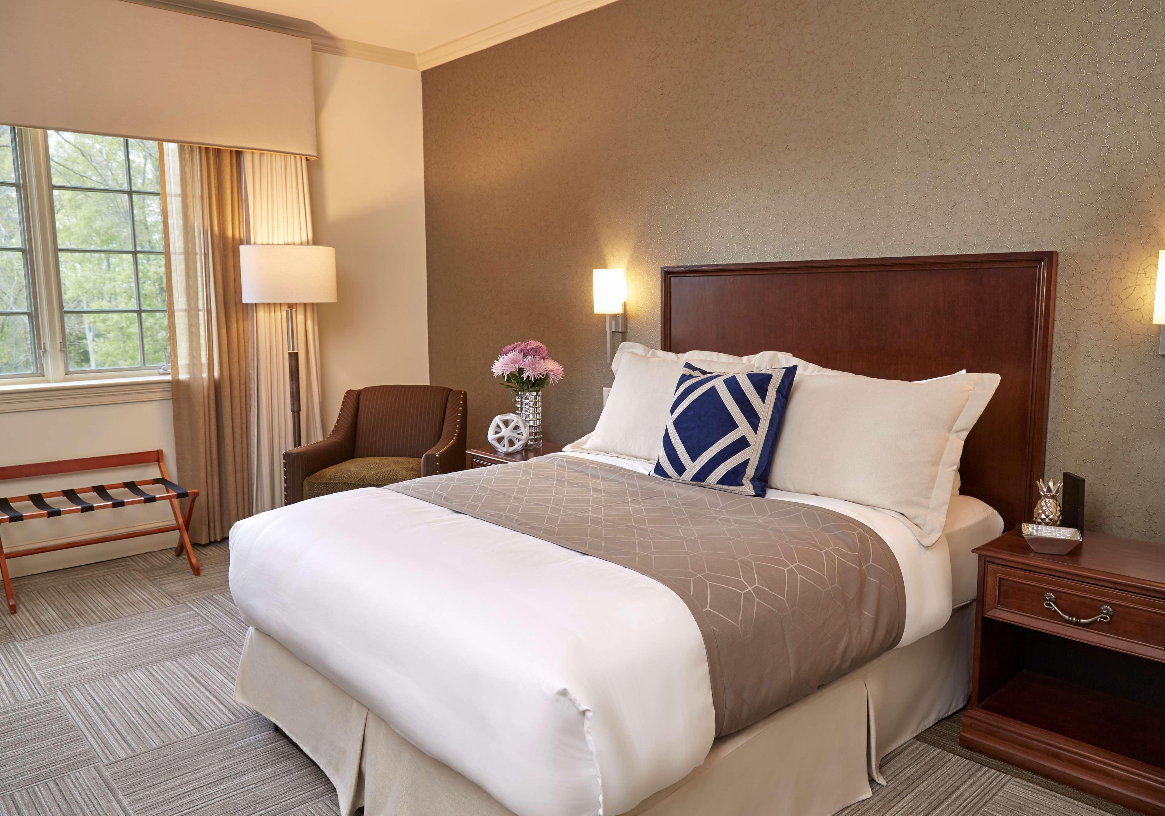 Rizzo Center, A Destination By Hyatt Hotel แชเปิลฮิลล์ ภายนอก รูปภาพ