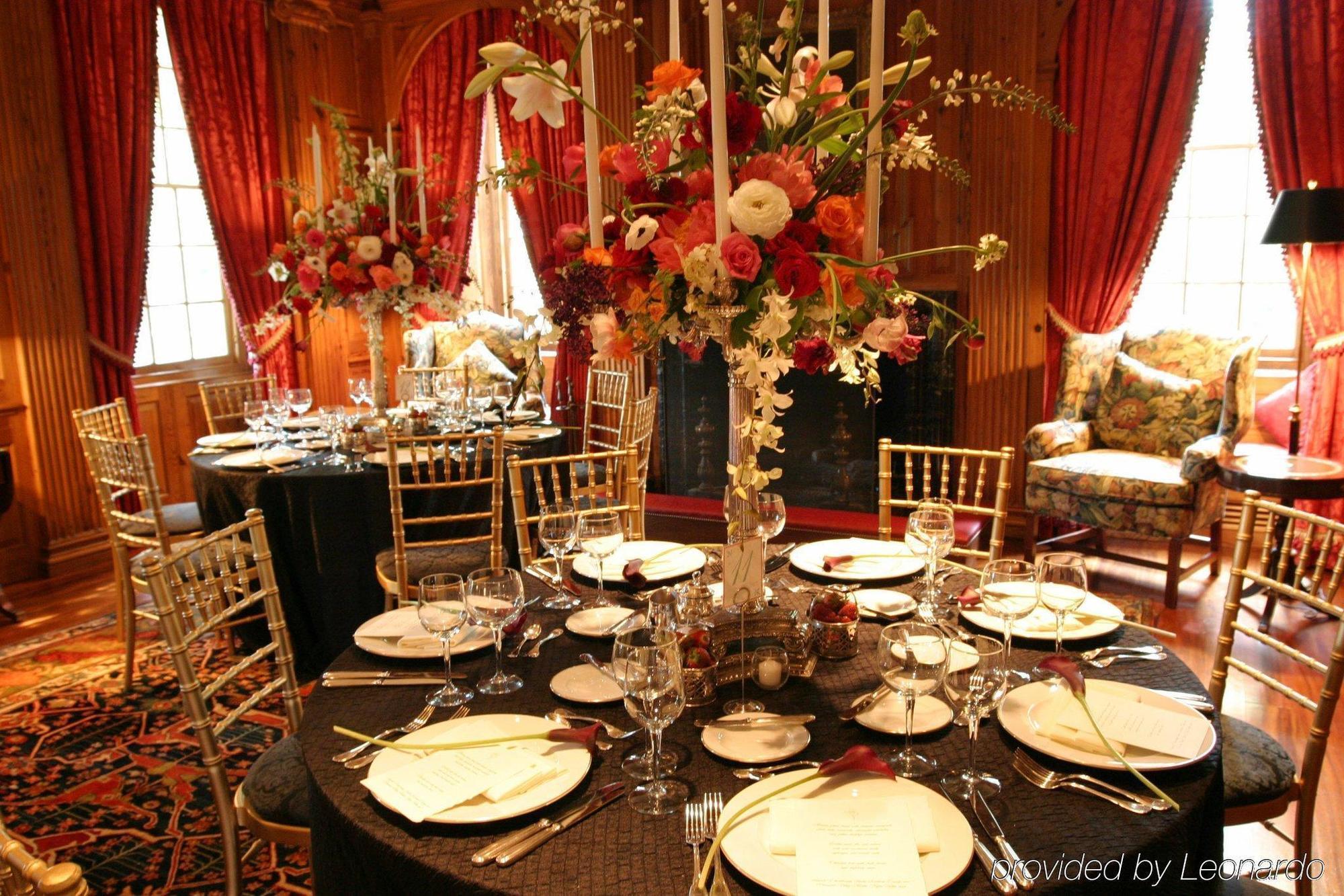 Rizzo Center, A Destination By Hyatt Hotel แชเปิลฮิลล์ ร้านอาหาร รูปภาพ